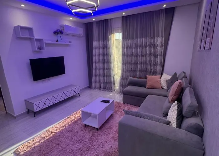 Avenue Compound